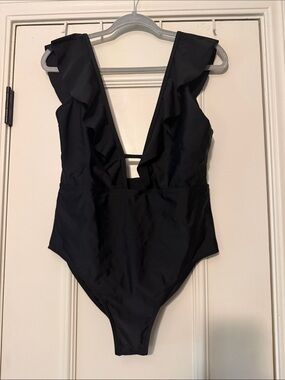 HALARA Black Ruffle V-Back One-Piece Swimsuit size L NWT